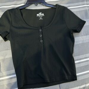 Black holister top